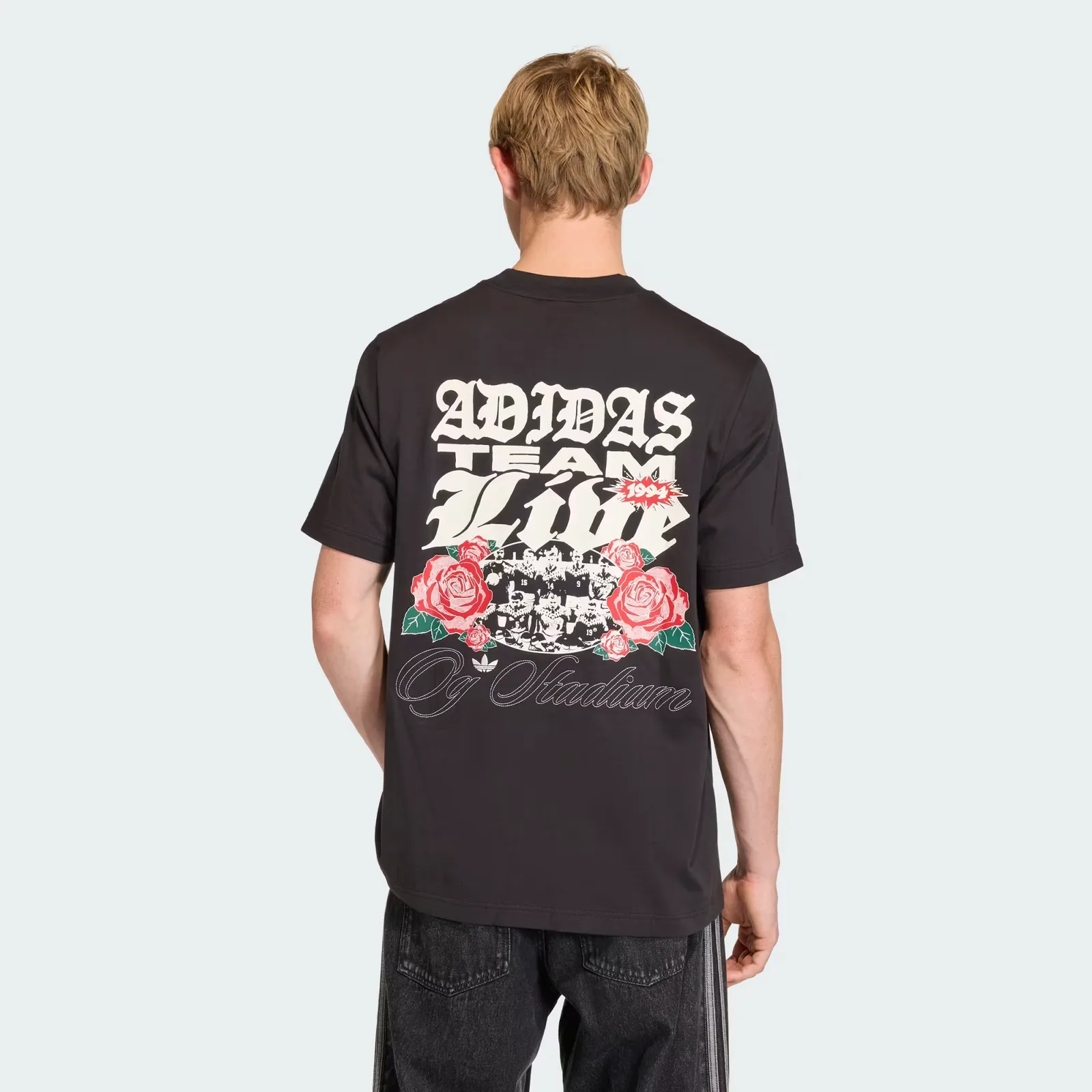 Remera Graphic Roses